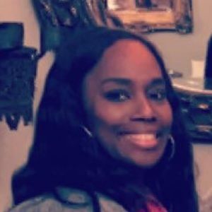 Meet your Posher, Damaris